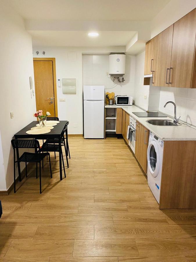 Apartamentos Urgel Madrid Dış mekan fotoğraf